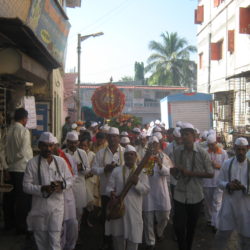 om-shri-sai-sevak-padayatra-mandaltrust-14